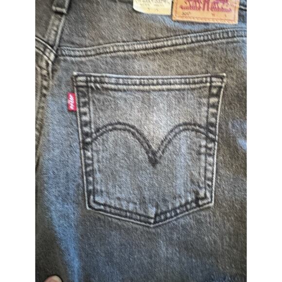 Levi's Premium 501° ORIGINAL FIT HIGH RISE WOMEN'S SHORTS Faded Black Sz 31 NWT - Picture 16 of 16